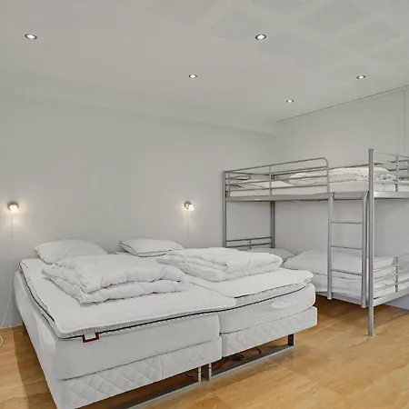 Pet Friendly In With Kitchen Holiday home *