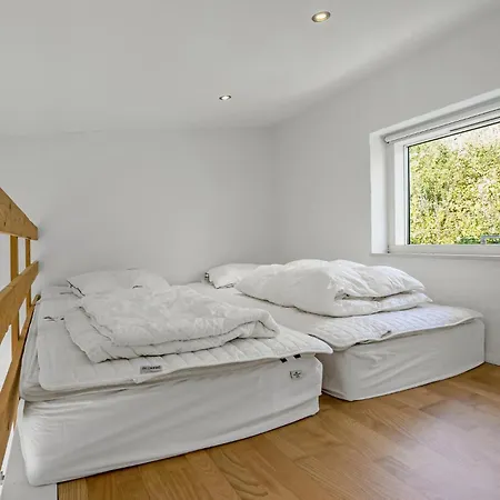 Holiday home Pet Friendly In With Kitchen
