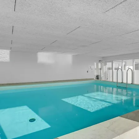 In With Sauna